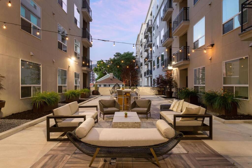 King Bd - View - Downtown Walking Heaven Apartment Salt Lake City