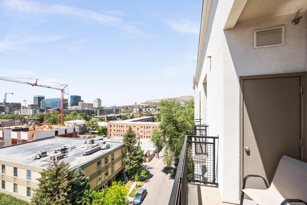 King Bd - View - Downtown Walking Heaven *